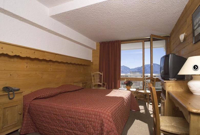 Hotel Le Dome Alpe d'Huez Ruang foto
