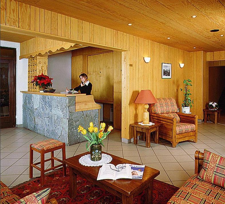 Hotel Le Dome Alpe d'Huez Bagian luar foto